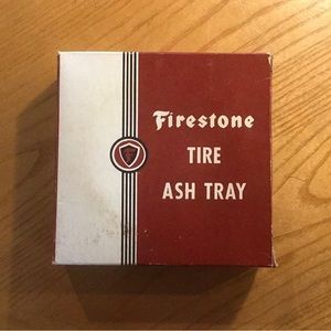 Ashtray vintage. Transport 11 Tubeless